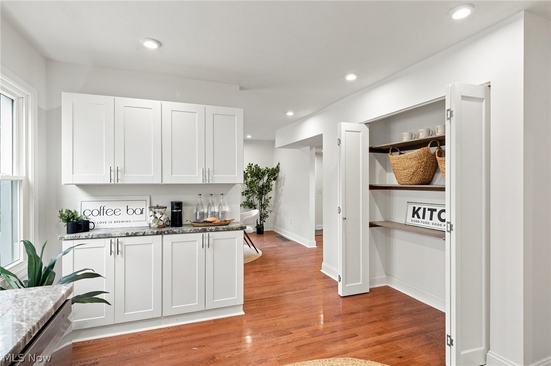 10422 Brighton Road Bratenahl OH 44108
