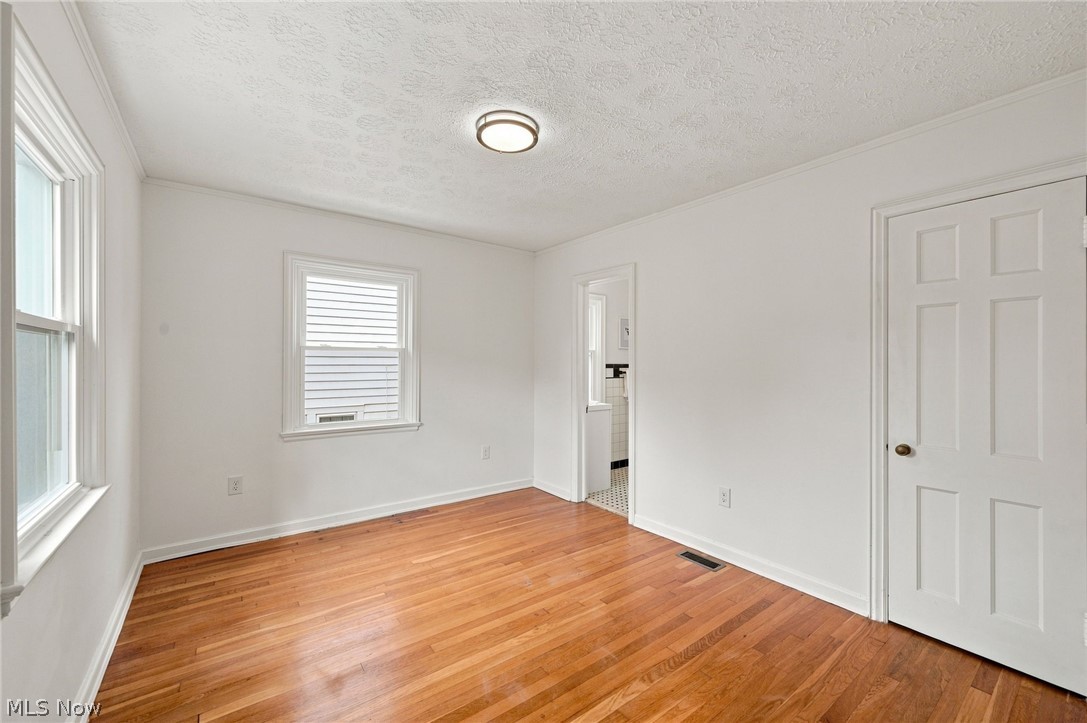10422 Brighton Road Bratenahl OH 44108