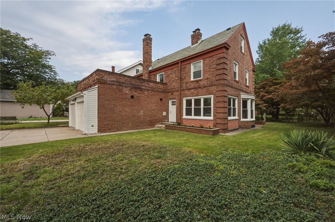 10422 Brighton Road Bratenahl OH 44108