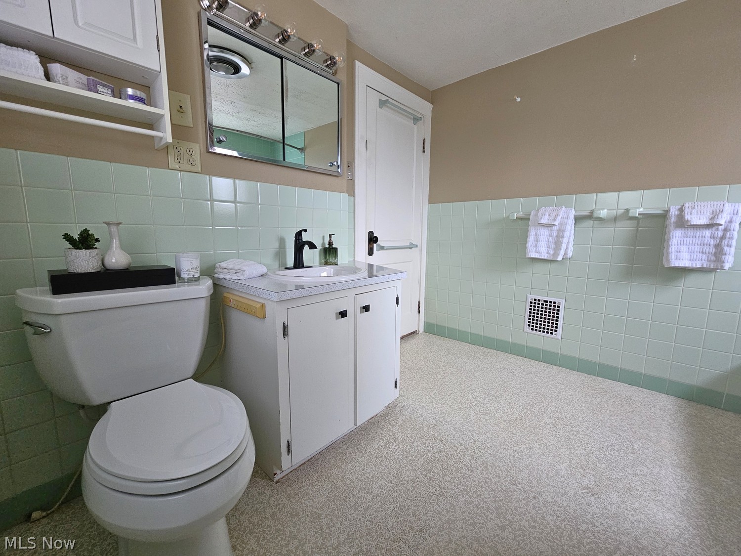 132 Foster Path Wooster OH 44691