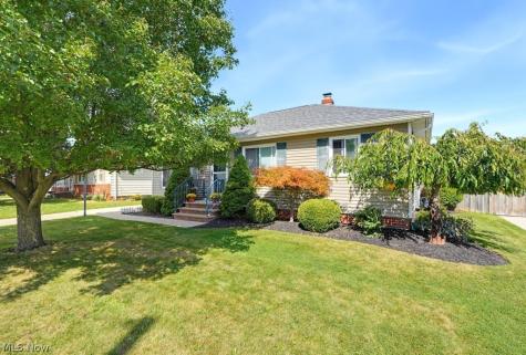 11052 Naomi Drive Parma OH 44130
