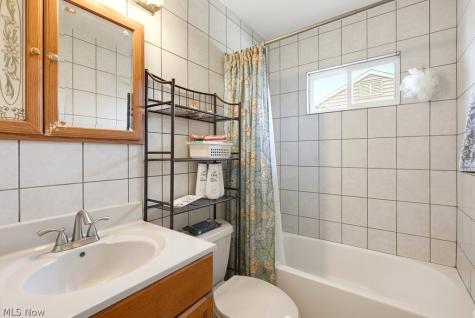 11052 Naomi Drive Parma OH 44130