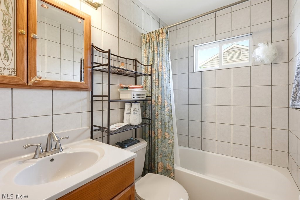 11052 Naomi Drive Parma OH 44130