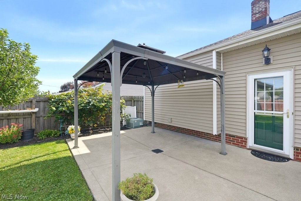 11052 Naomi Drive Parma OH 44130