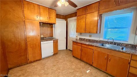 11703 Lincoln Way NW Massillon OH 44647