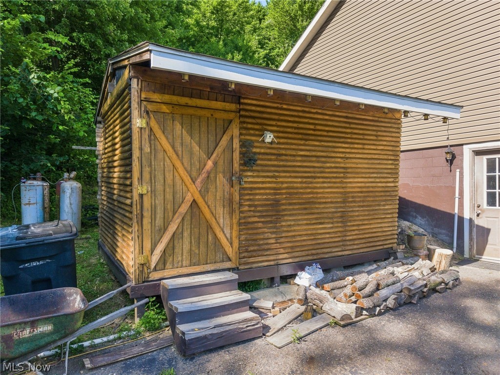 2501 Downing Street SW East Sparta OH 44626