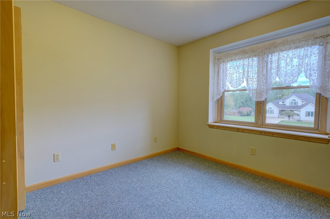 111 Squires Court South Amherst OH 44001