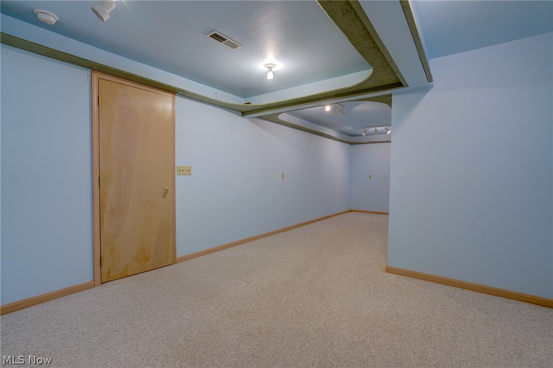 111 Squires Court South Amherst OH 44001