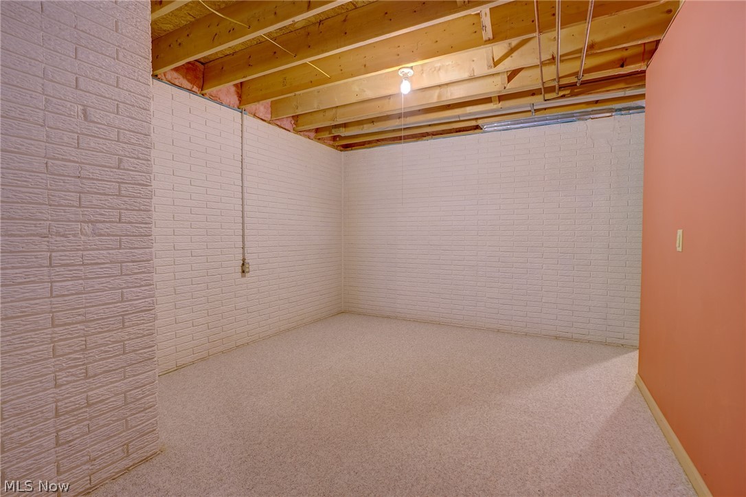 111 Squires Court South Amherst OH 44001