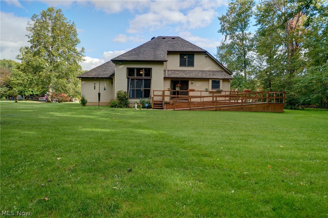 111 Squires Court South Amherst OH 44001
