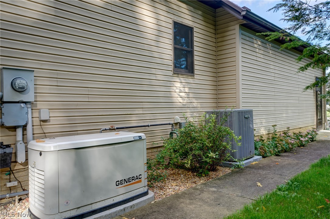 111 Squires Court South Amherst OH 44001