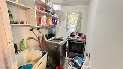 4880 Foxlair Trail Richmond Heights OH 44143