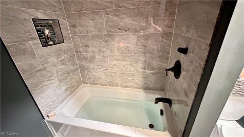 4880 Foxlair Trail Richmond Heights OH 44143
