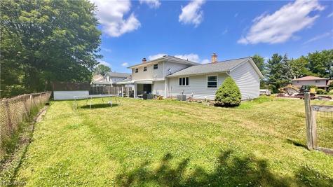 4880 Foxlair Trail Richmond Heights OH 44143