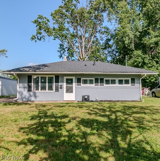 1634 Denison Drive NW Warren OH 44485