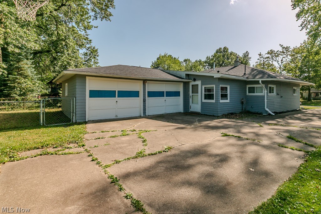 1634 Denison Drive NW Warren OH 44485