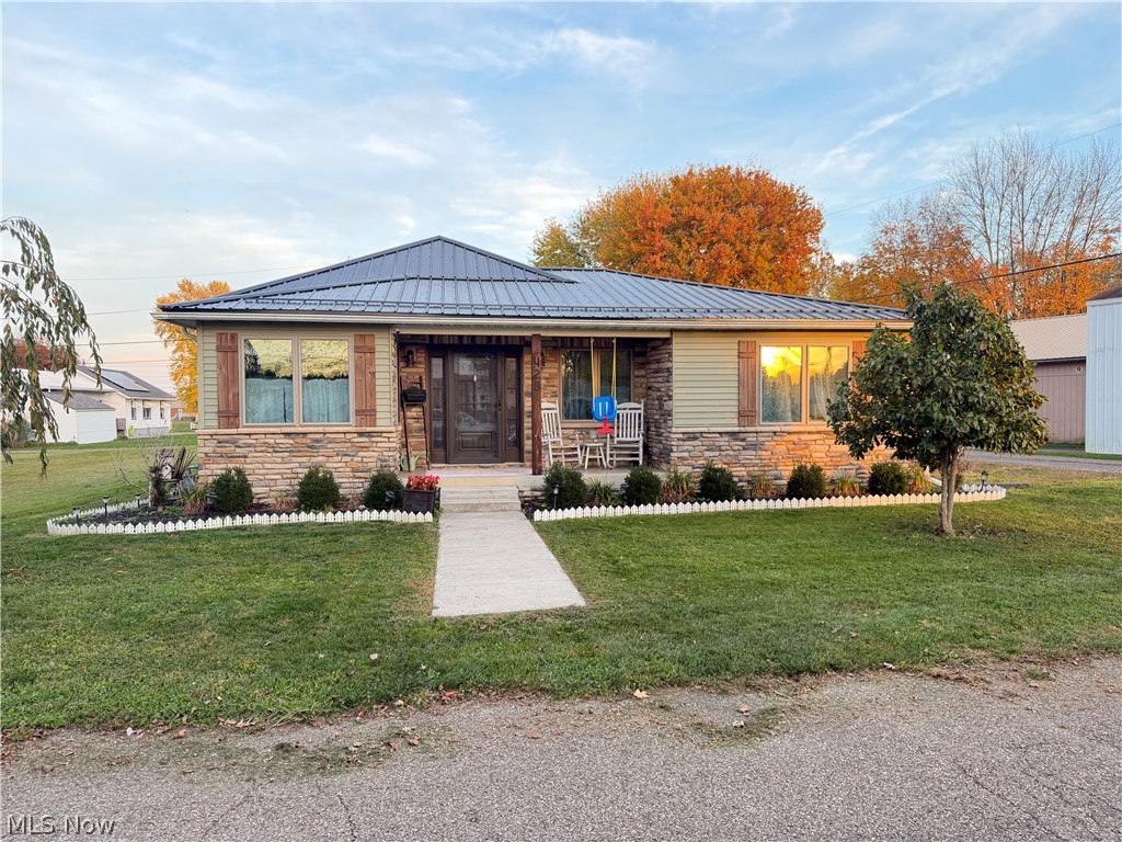 429 Dewey Avenue Newcomerstown OH 43832