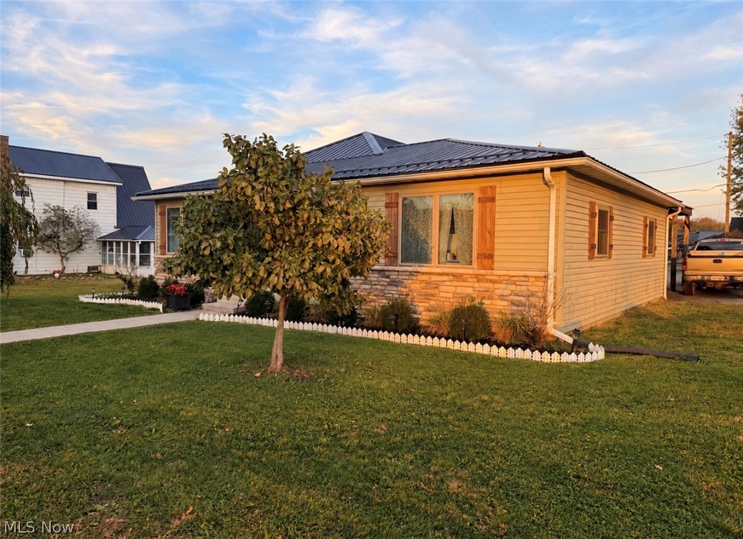 429 Dewey Avenue Newcomerstown OH 43832