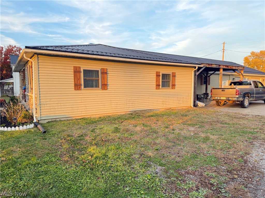 429 Dewey Avenue Newcomerstown OH 43832