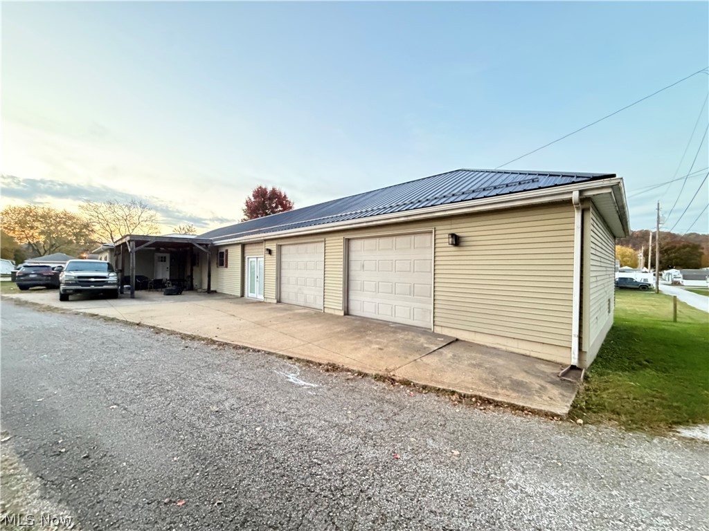 429 Dewey Avenue Newcomerstown OH 43832