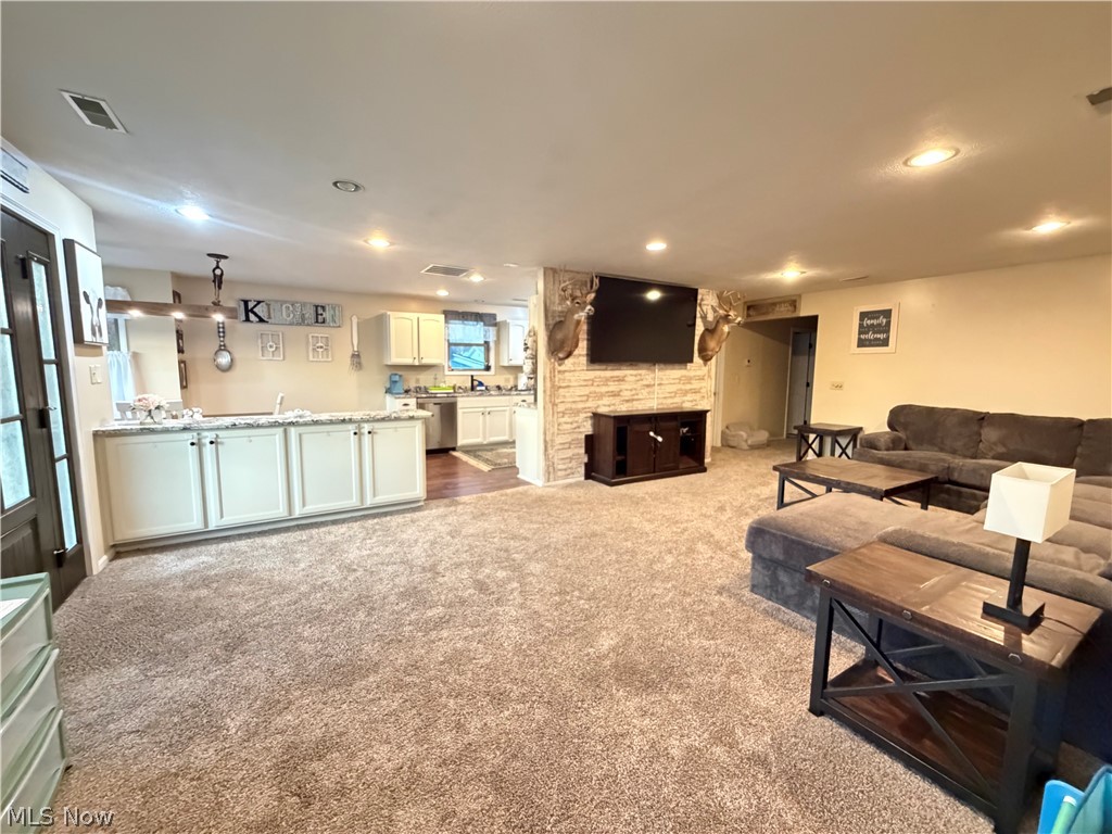 429 Dewey Avenue Newcomerstown OH 43832