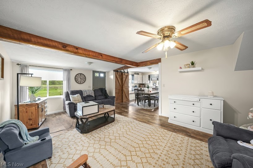 6175 Downs Road NW Warren OH 44481