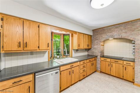 865 Old Spring Road Copley OH 44321