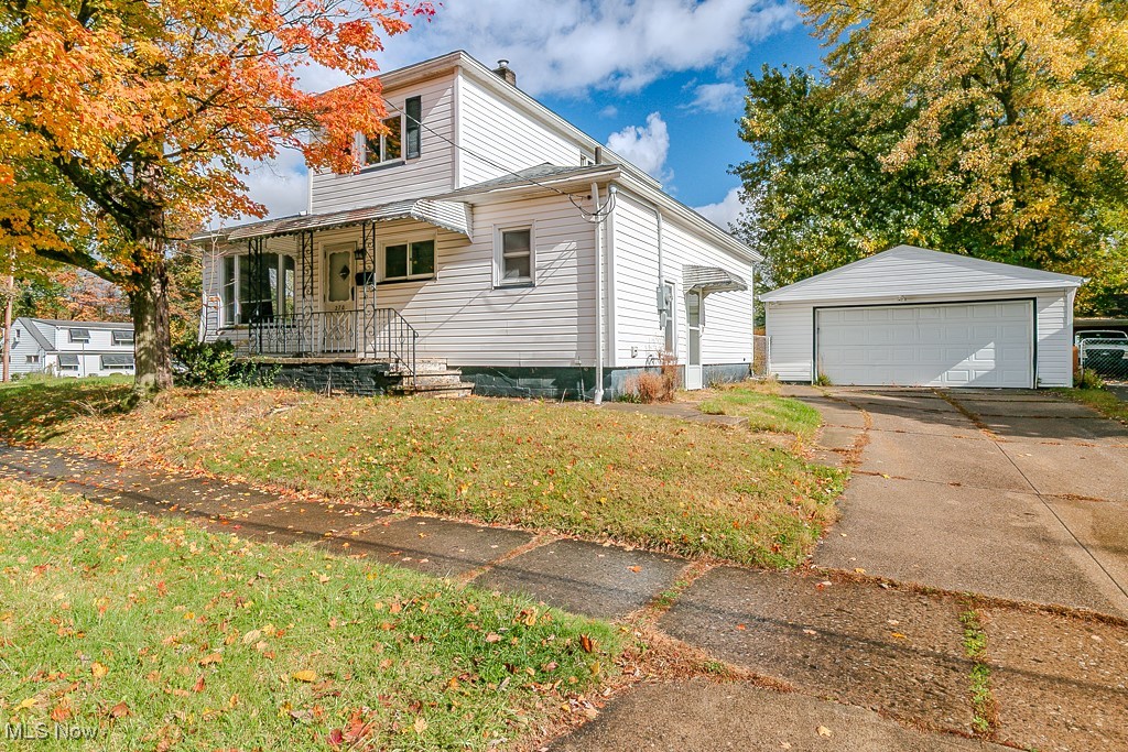 270 W Glendale Street Bedford OH 44146