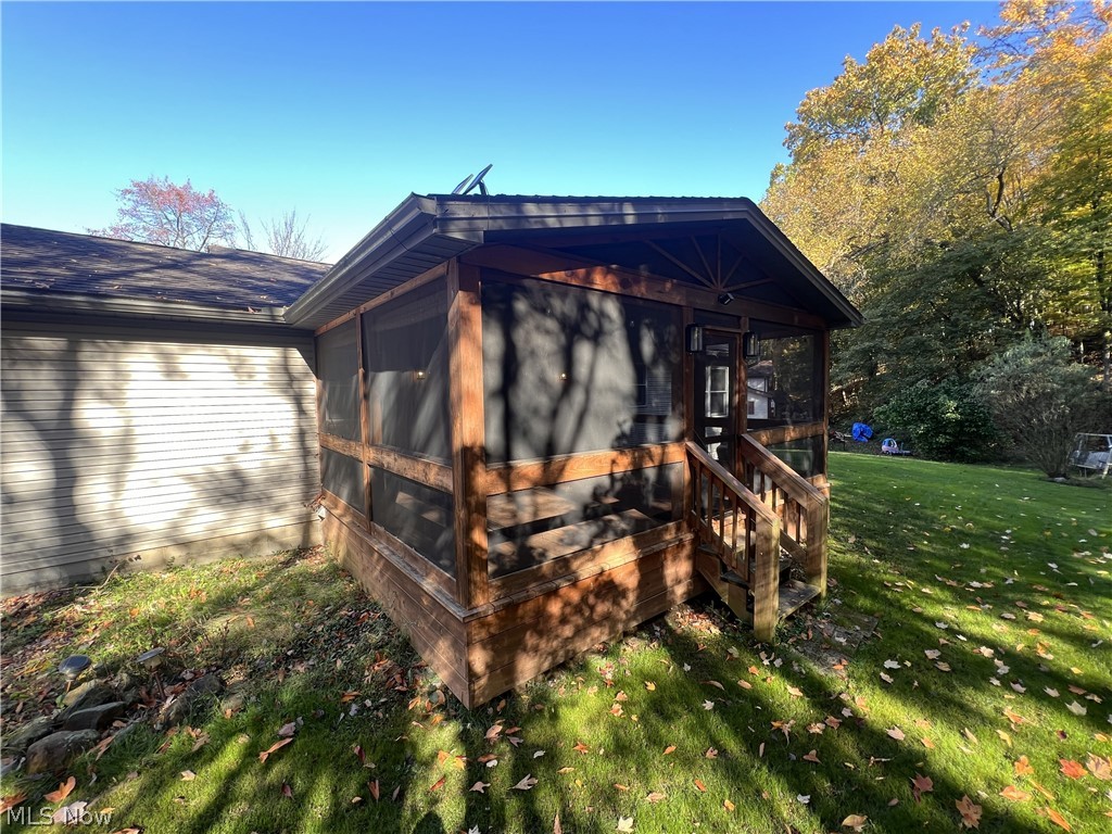 170 French St Road East Palestine OH 44413
