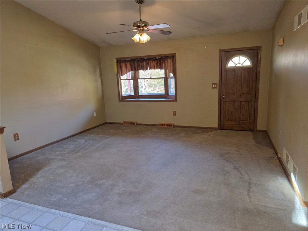 170 French St Road East Palestine OH 44413