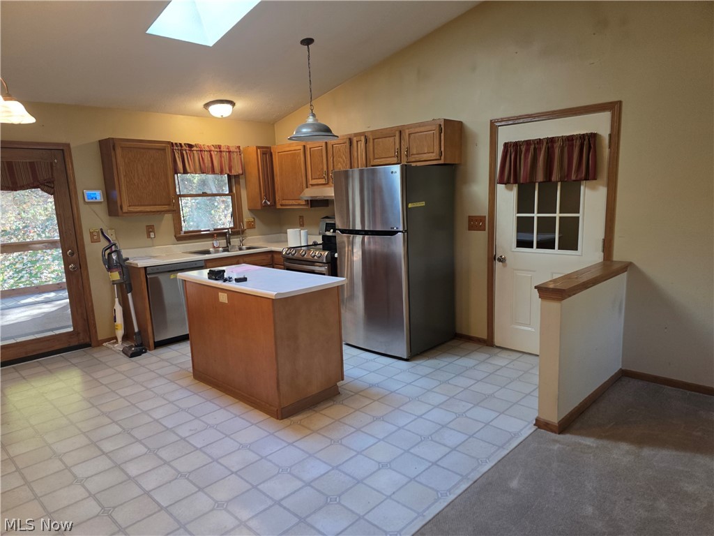 170 French St Road East Palestine OH 44413
