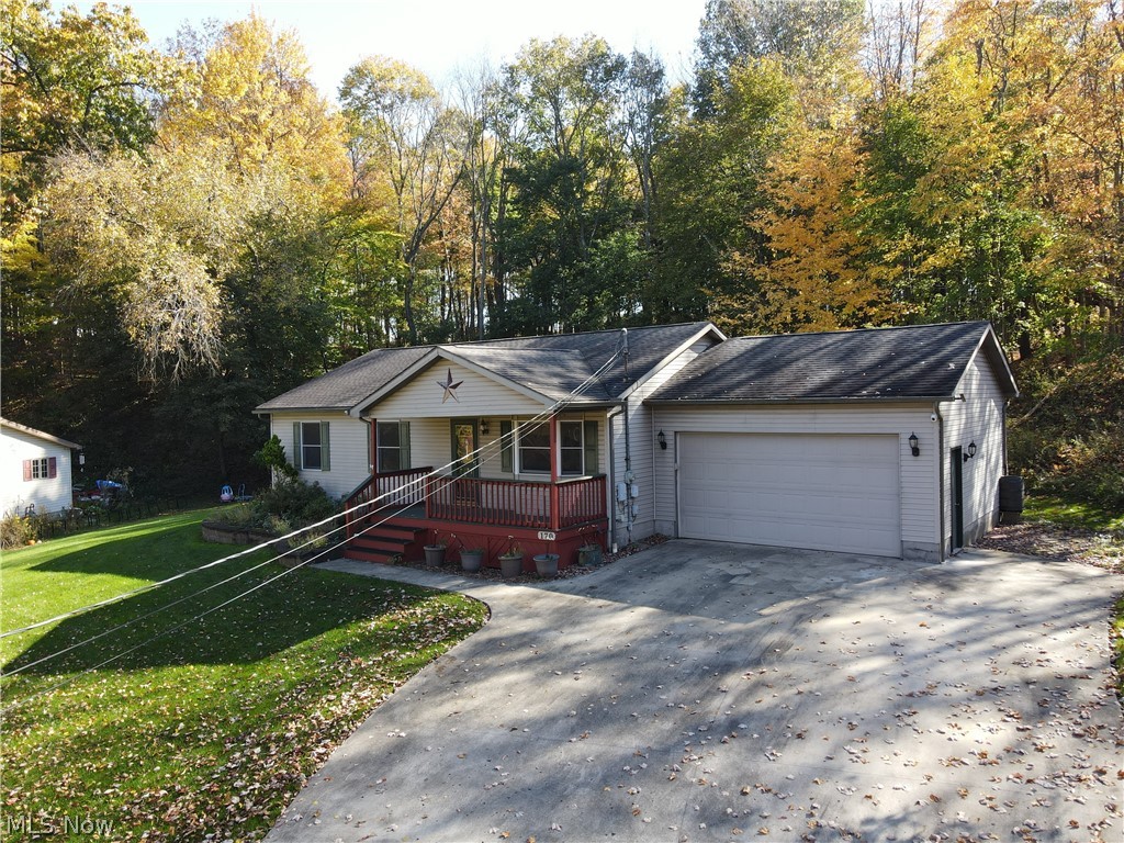 170 French St Road East Palestine OH 44413