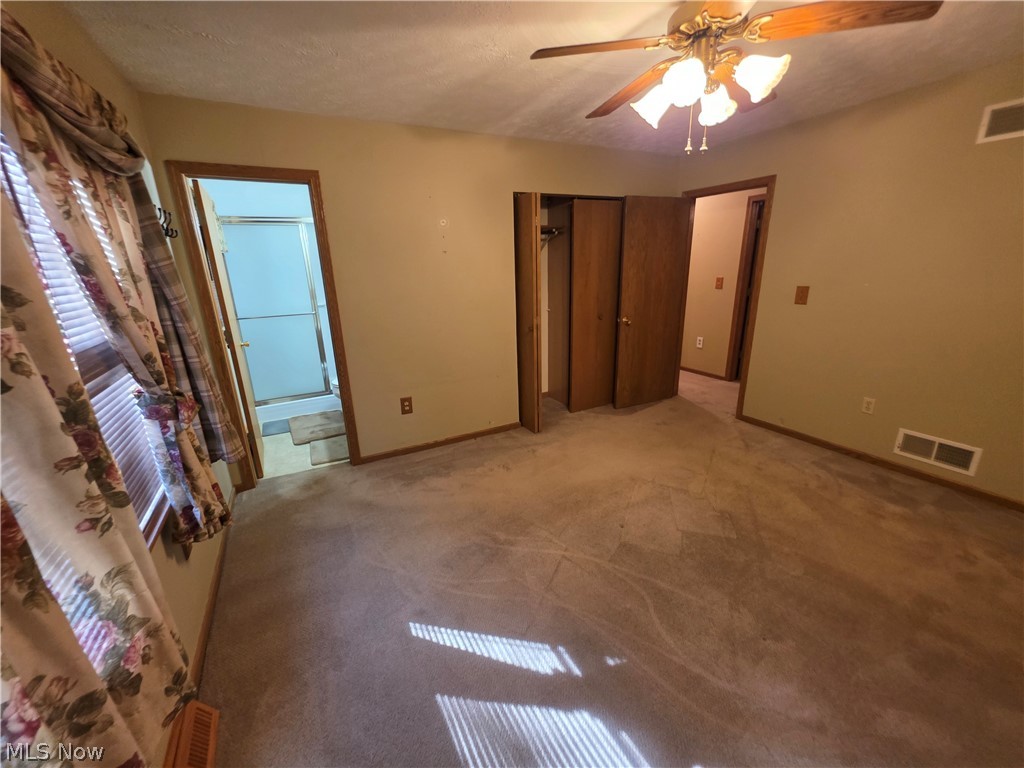 170 French St Road East Palestine OH 44413