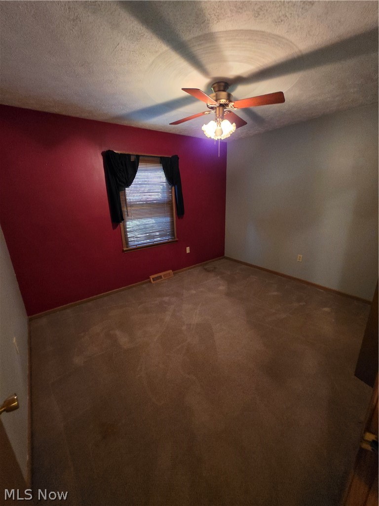 170 French St Road East Palestine OH 44413