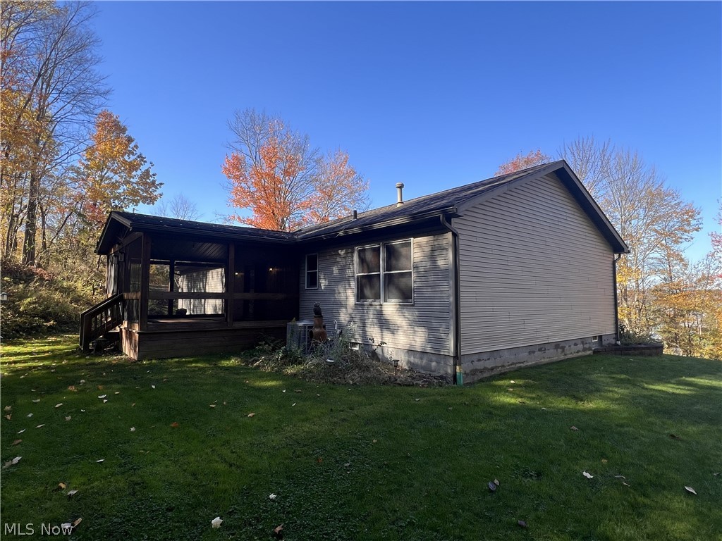 170 French St Road East Palestine OH 44413