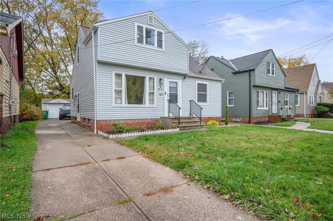 5234 Erwin Street Maple Heights OH 44137