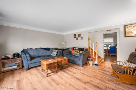 5234 Erwin Street Maple Heights OH 44137