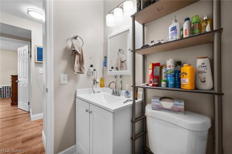 5234 Erwin Street Maple Heights OH 44137