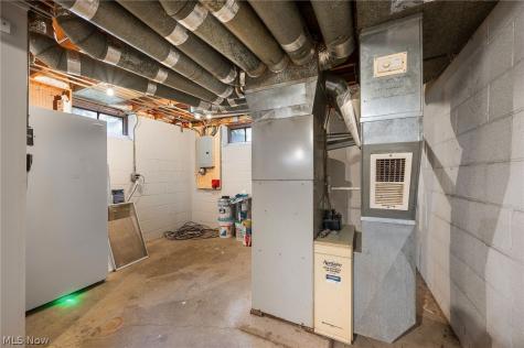 5234 Erwin Street Maple Heights OH 44137