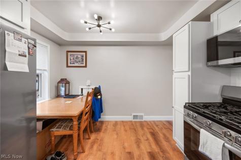 5234 Erwin Street Maple Heights OH 44137