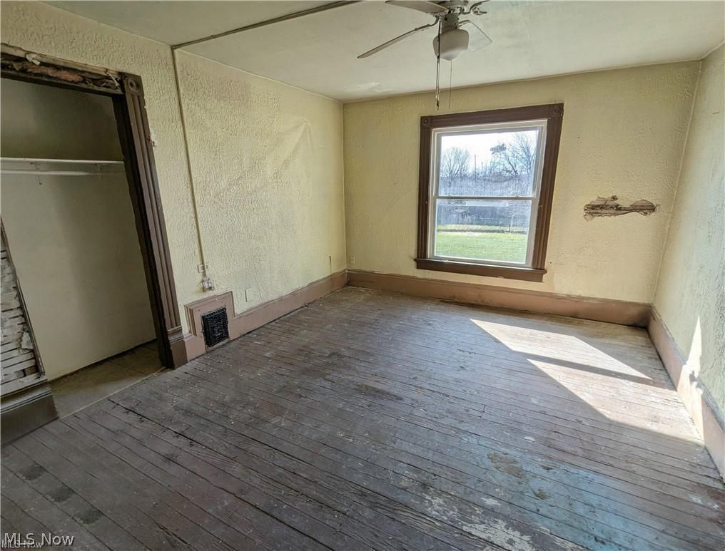 406 Hazlett Avenue NW Canton OH 44708