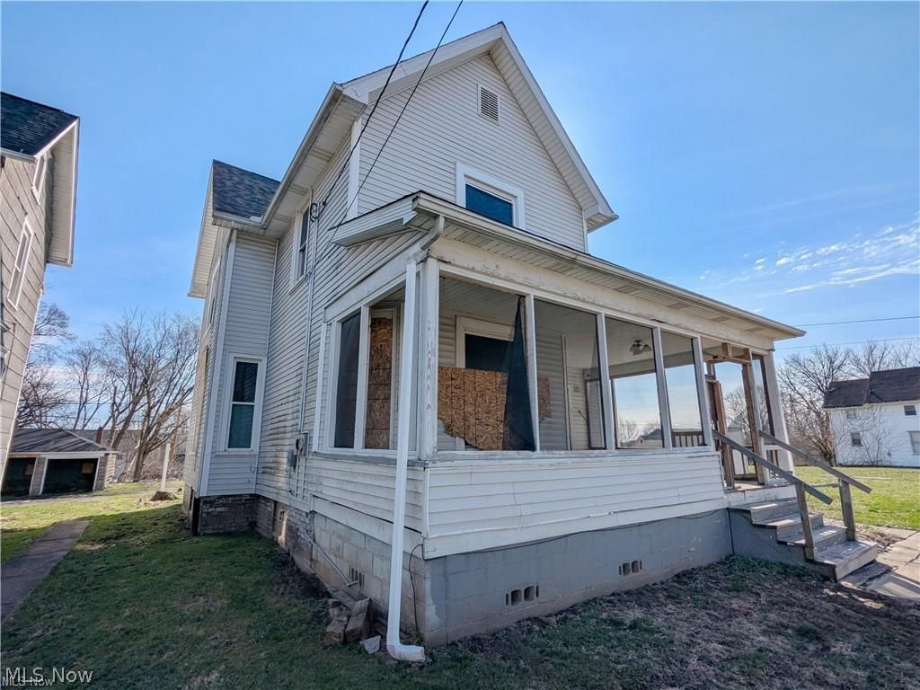 406 Hazlett Avenue NW Canton OH 44708