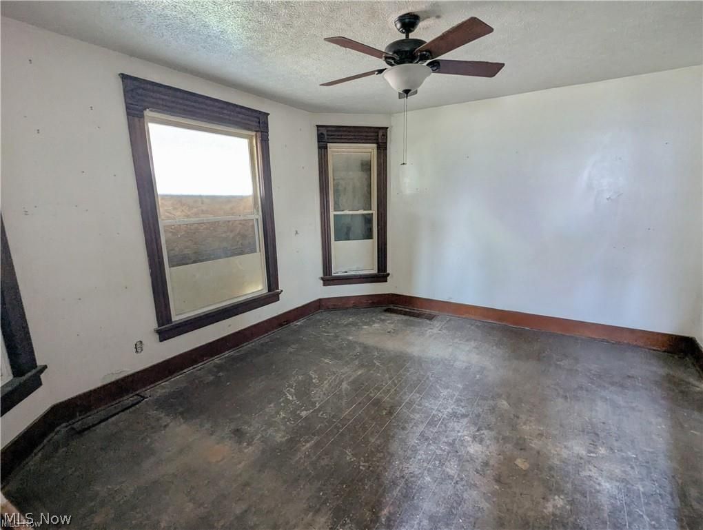 406 Hazlett Avenue NW Canton OH 44708