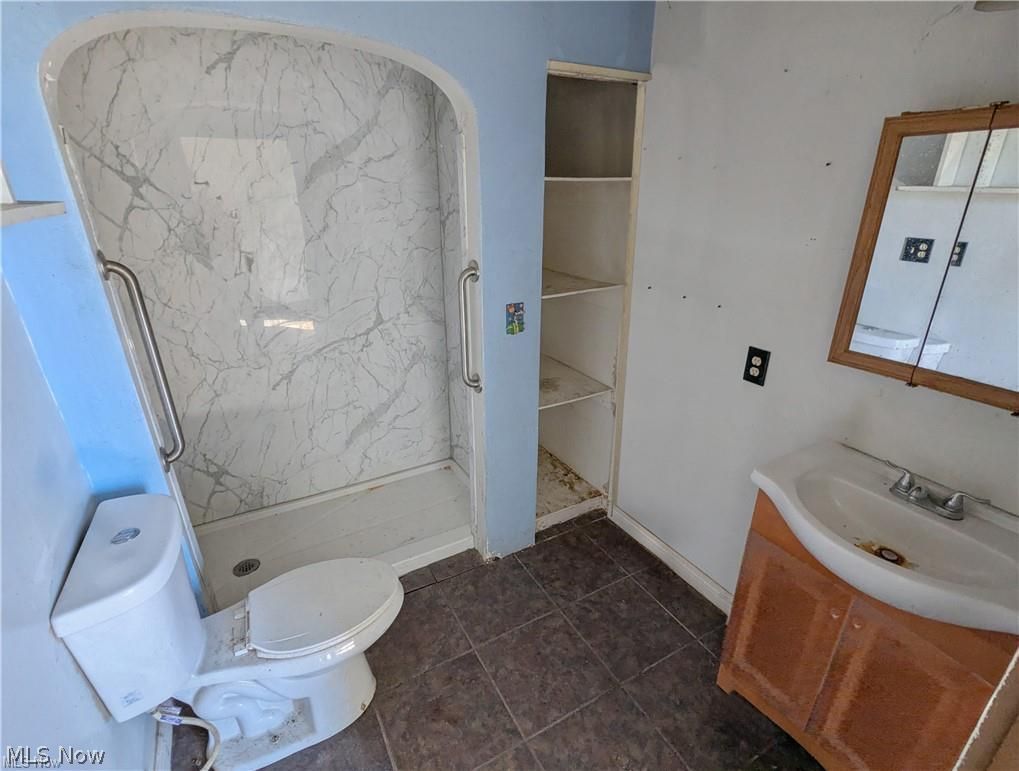 406 Hazlett Avenue NW Canton OH 44708