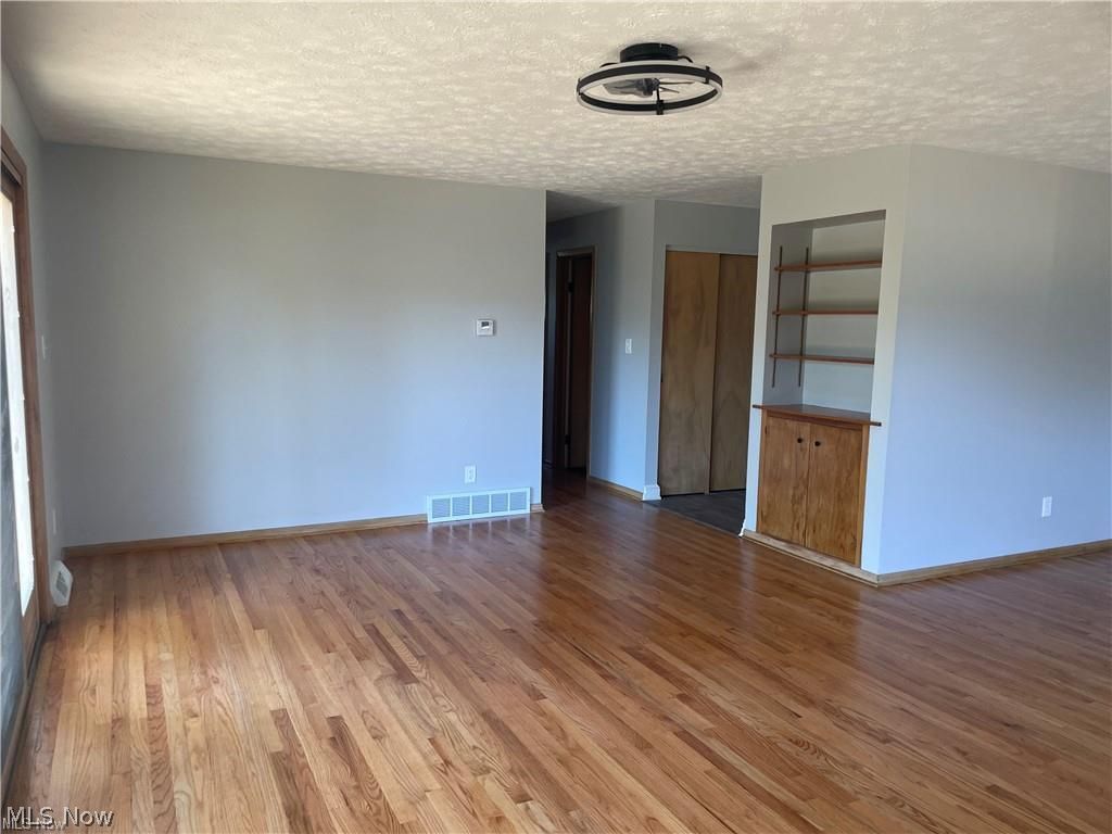 8045 Royal Ridge Drive Parma OH 44129
