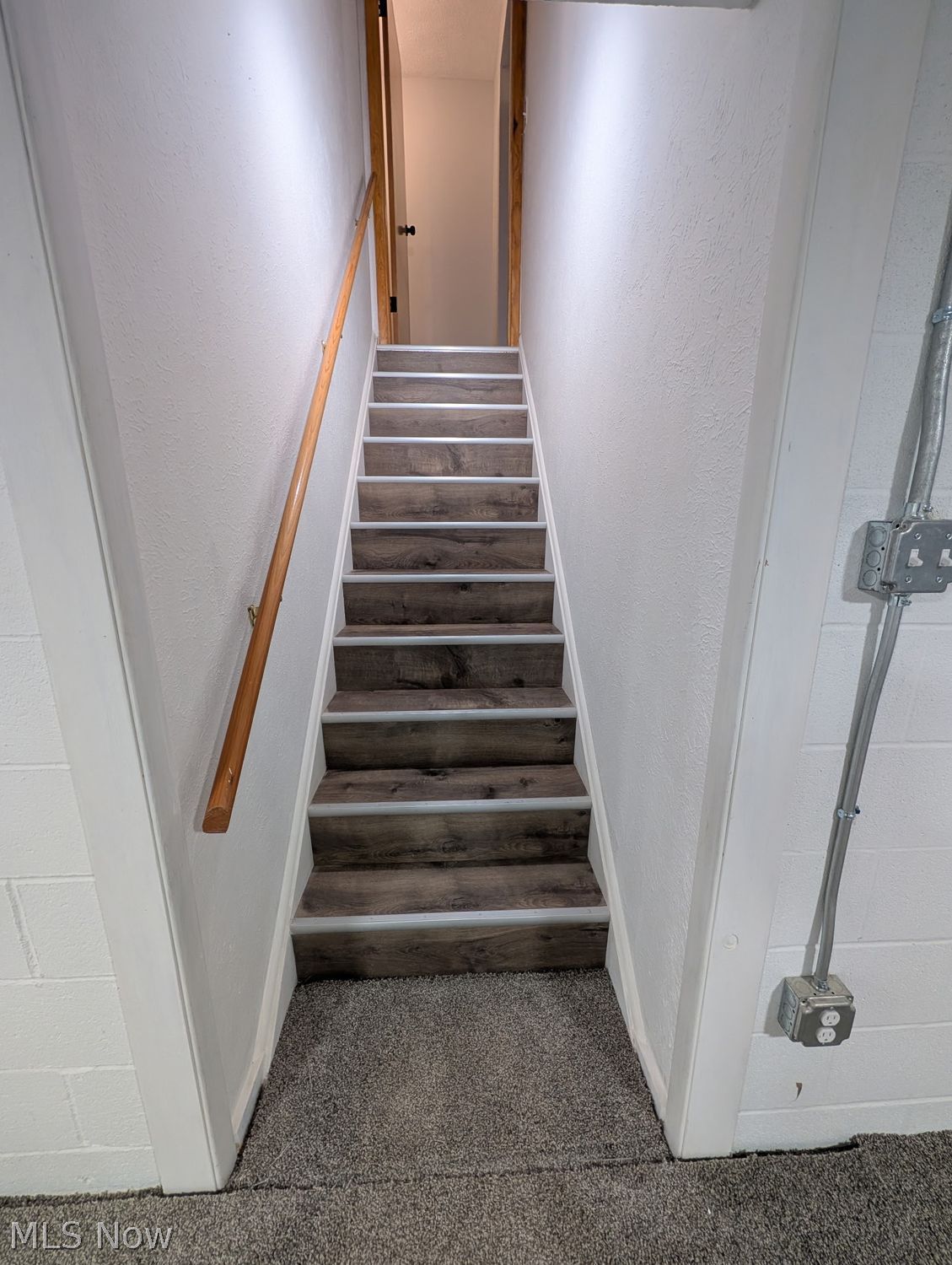 8045 Royal Ridge Drive Parma OH 44129