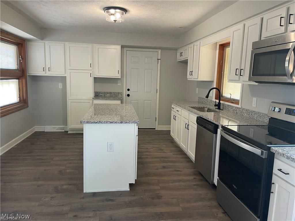 8045 Royal Ridge Drive Parma OH 44129