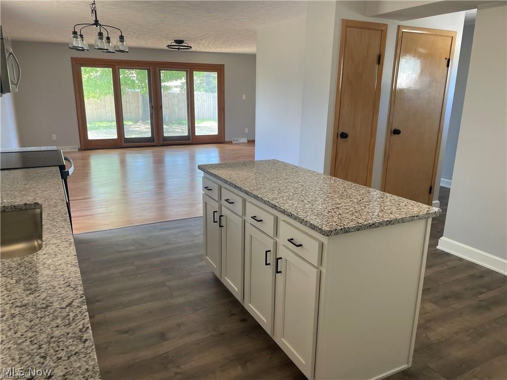 8045 Royal Ridge Drive Parma OH 44129