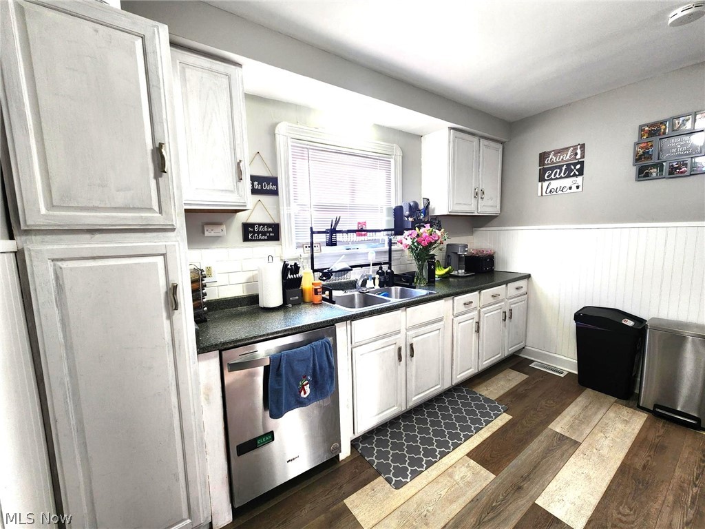 3308 Norfolk Avenue Lorain OH 44055