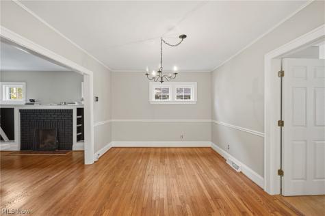 1351 Manor Park Avenue Lakewood OH 44107